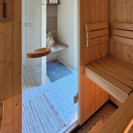 Awesome In Podwilczyn With Sauna * Debnica Kaszubska